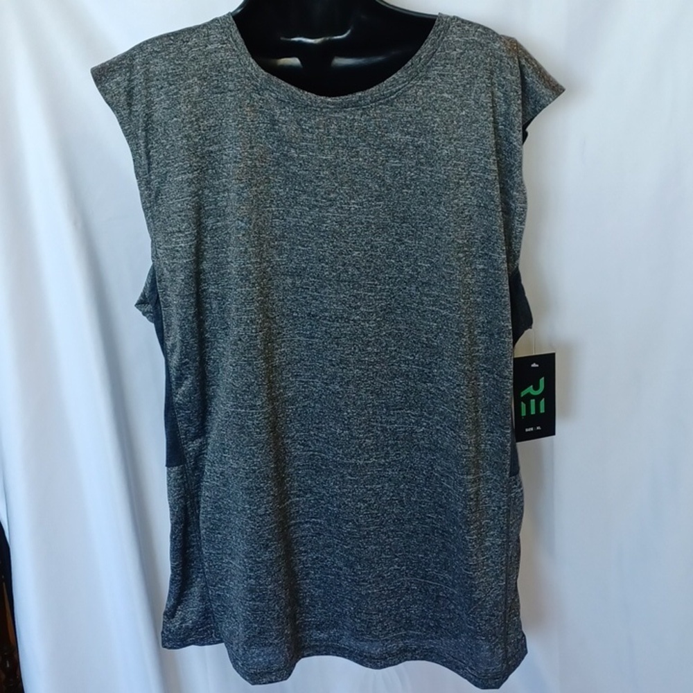 RE Performance Mens Shirt XLarge Black NWT Sleeveless Muscle Polyester